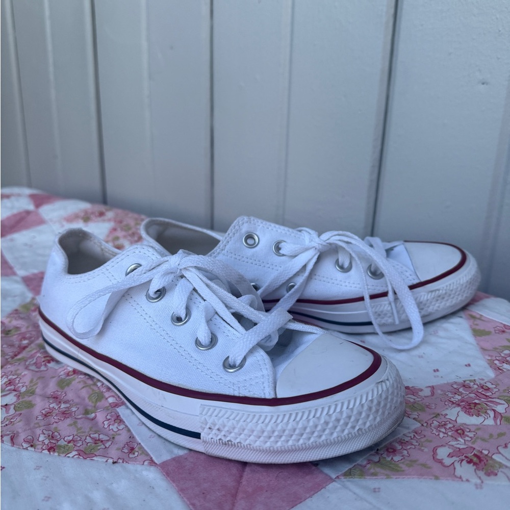 Women’s converse